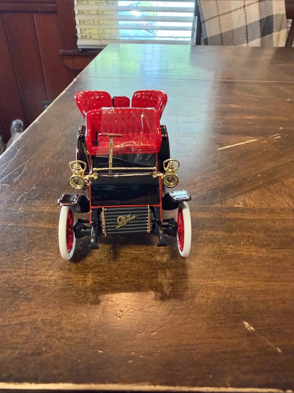 Cadillac Classics 1903 Cadillac Runabout Tonneau toy car in like new condition